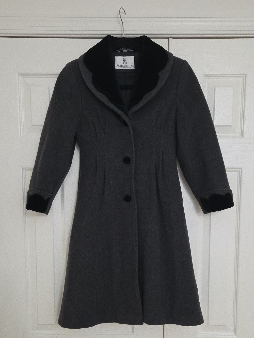 Young Gallery Children's Charcoal Gray 100% Wool Coat with Black Velvet Trim